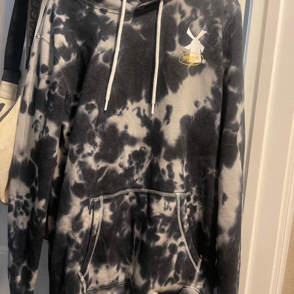 Dutch Bros Black and Gray Tie-Dye Men's Sweater